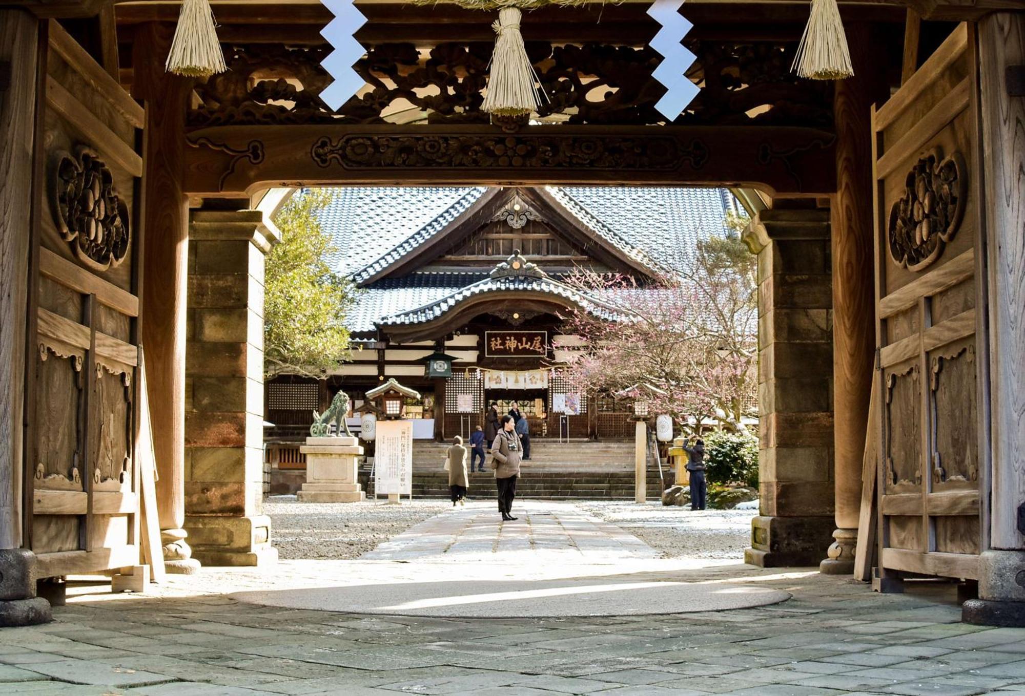 Hyatt Centric Kanazava Kültér fotó The temple's main hall